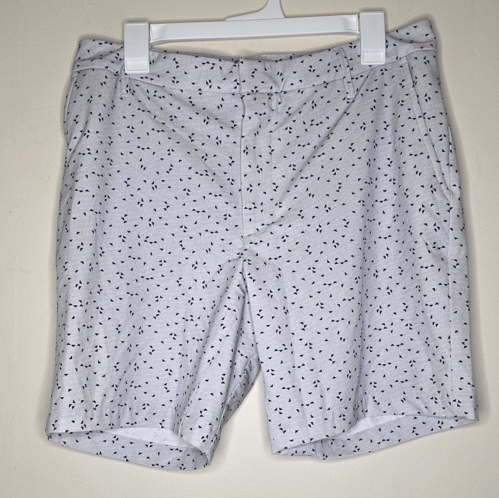 All In Motion Golf Shorts Triangle Graphic Size 34 - Picture 2 of 7